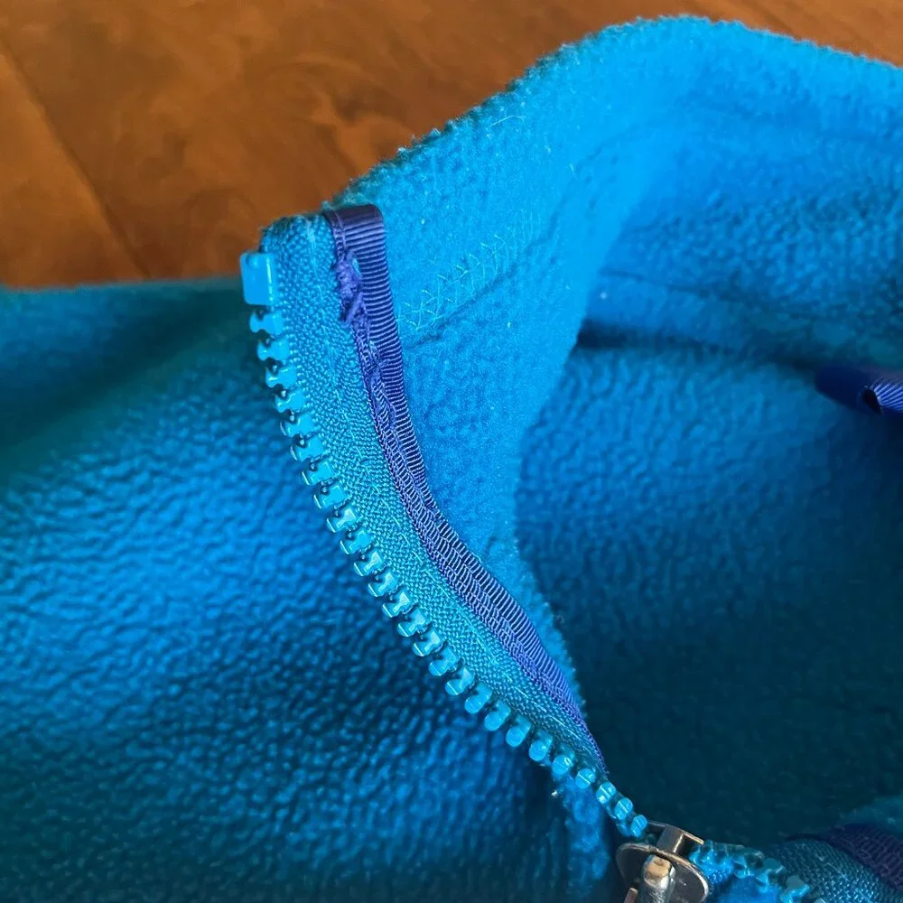 Patagonia vintage Made in the USA blue fleece 5